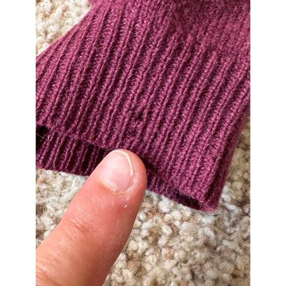 Abercrombie & Fitch Men's Sweater, size XL; 100% Lambswool; Vintage 90's - Picture 8 of 10